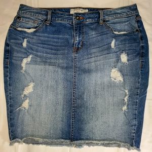 TORRID DISTRESSED DENIM MINI SKIRT